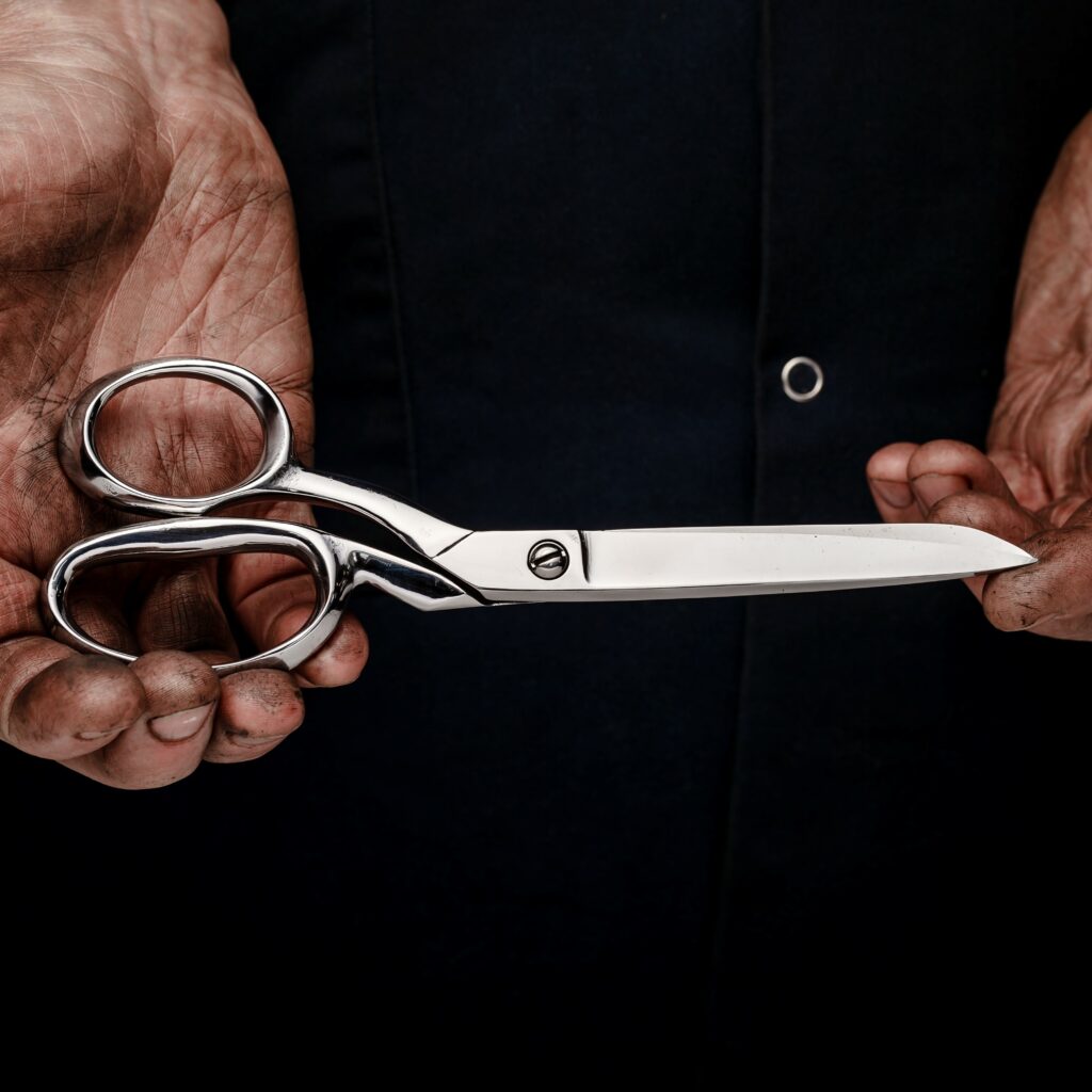 8.25″ Dressmaker shears (Left-handed)